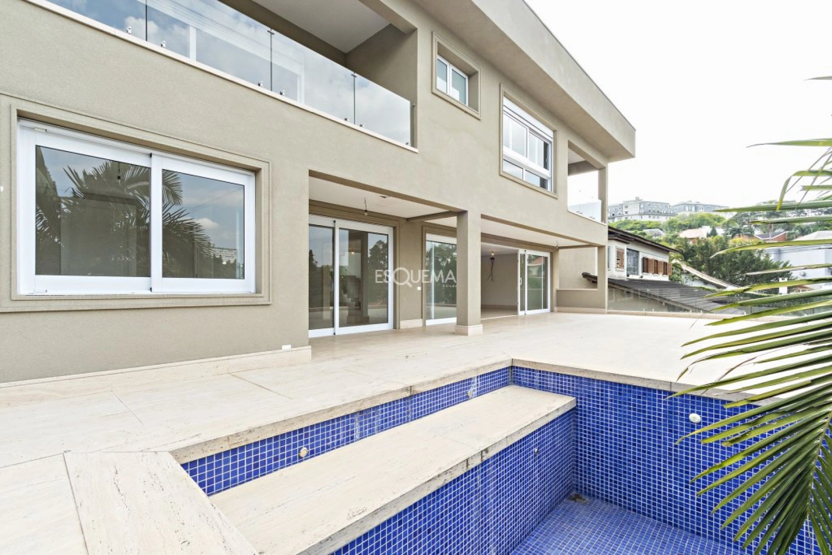 Casa nova com vista privilegiada - Imagem 1