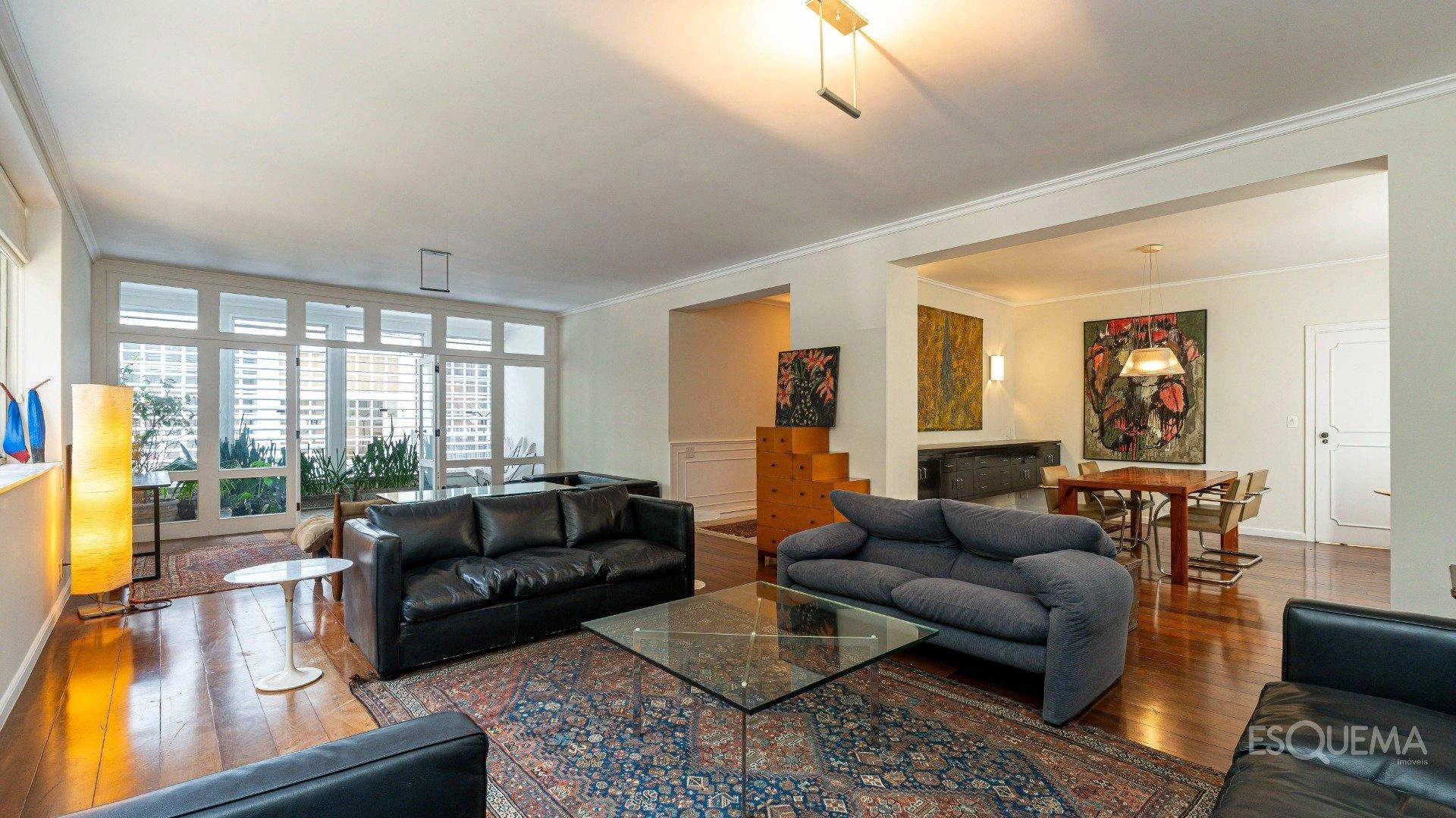 Apartamento reformado com vista permanente para a Praça Buenos Aires - Imagem 1