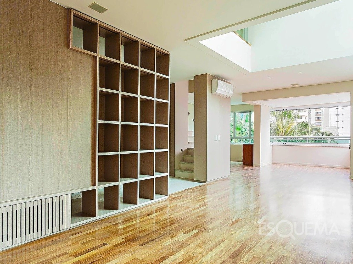 Apartamento duplex, bem localizado, próximo ao Shopping Iguatemi - Imagem 1