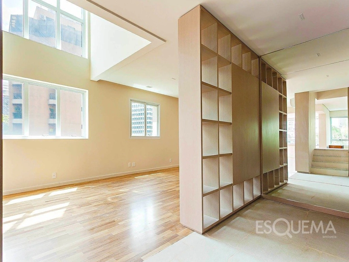 Apartamento duplex, bem localizado, próximo ao Shopping Iguatemi - Imagem 2