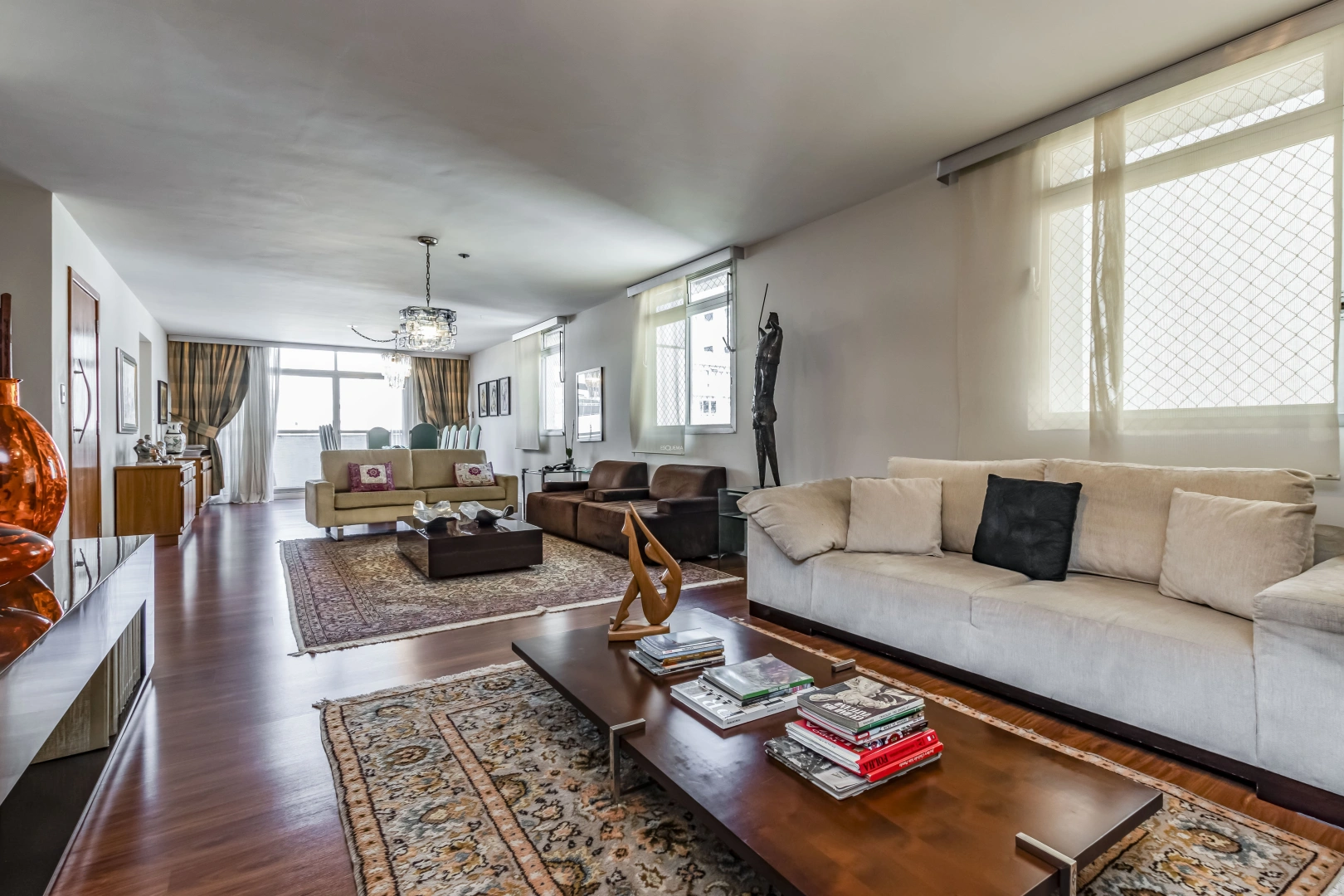 Cobertura duplex próxima à Praça Vilaboim - Imagem 12
