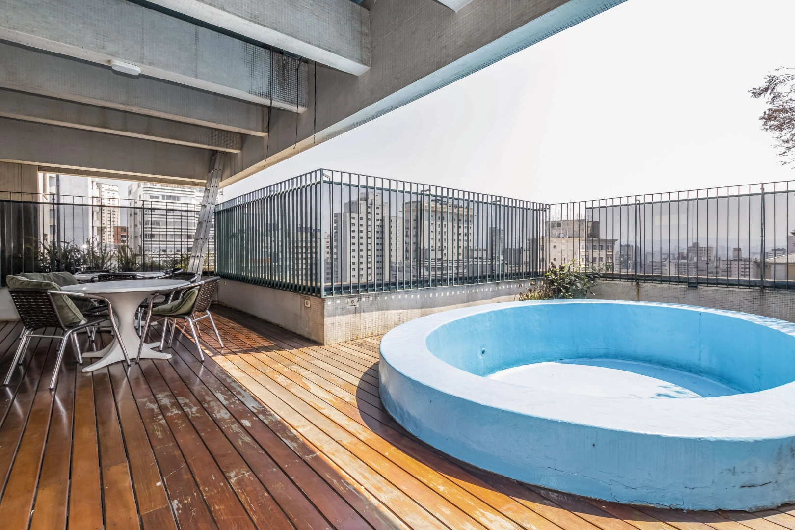 Cobertura duplex próxima à Praça Vilaboim - Imagem 2