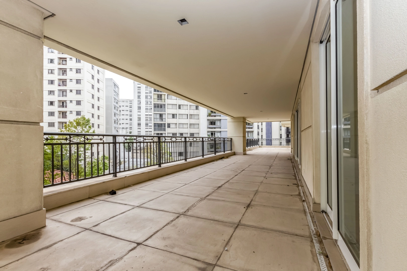 Apartamento em prédio com infraestrutura completa - Imagem 12