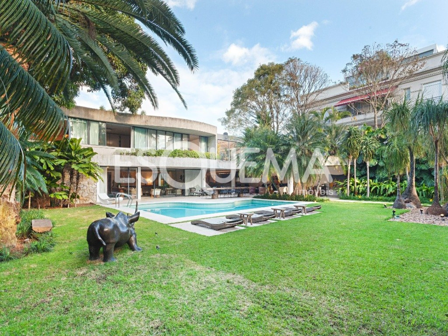 Casa modernista com projeto de Ruy Ohtake - Imagem 10
