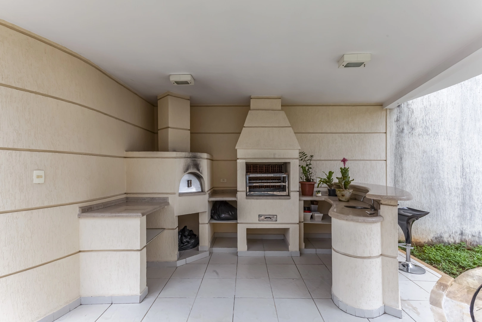Casa em excelente localização - Imagem 8