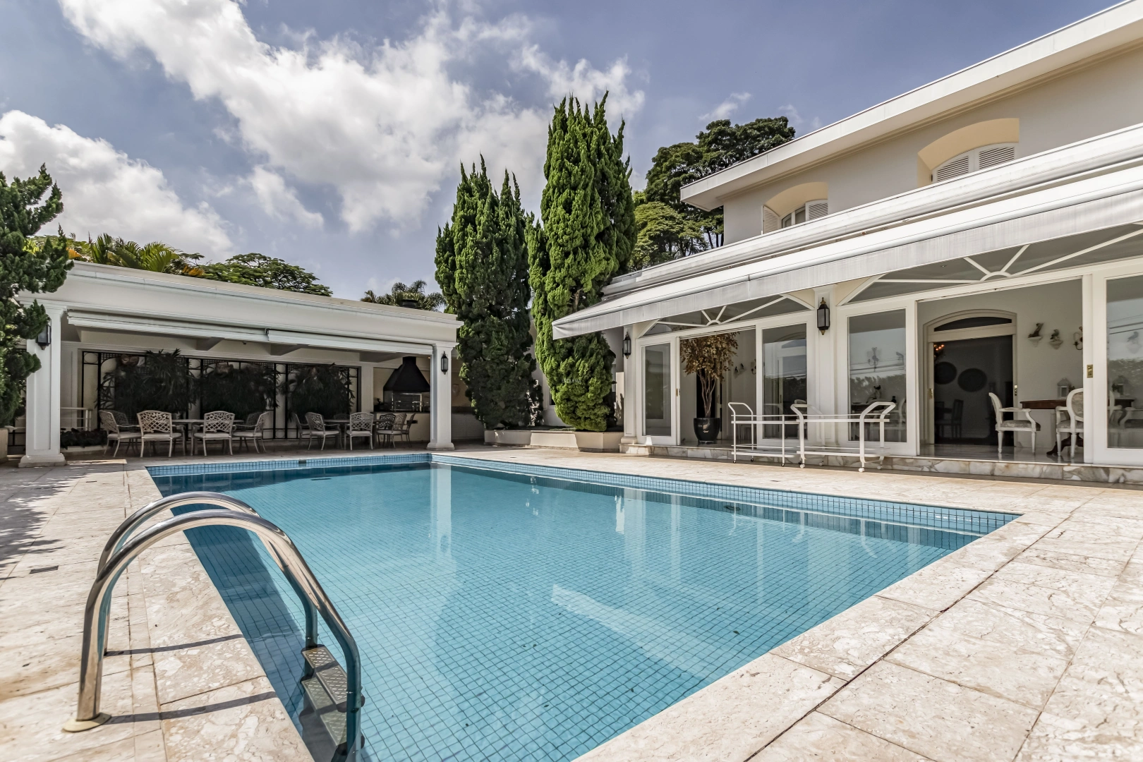 Casa com vista privilegiada - Imagem 2