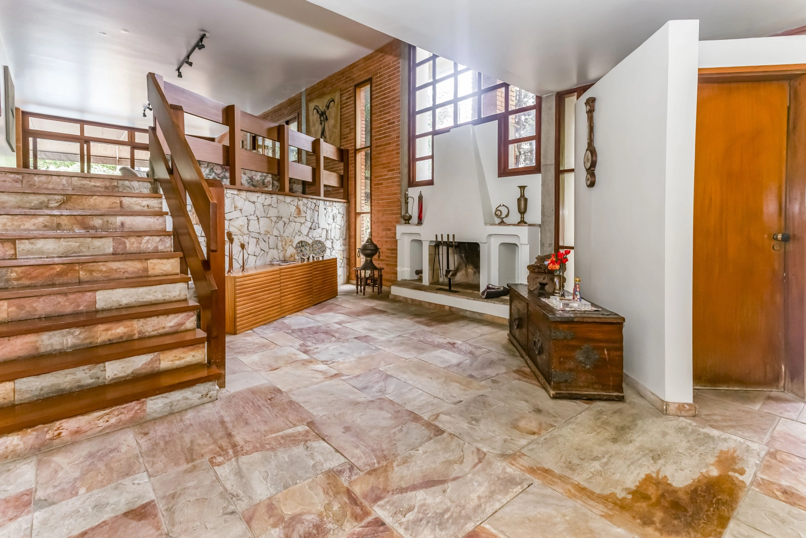 Casa ampla próxima ao Shopping Cidade Jardim - Imagem 5