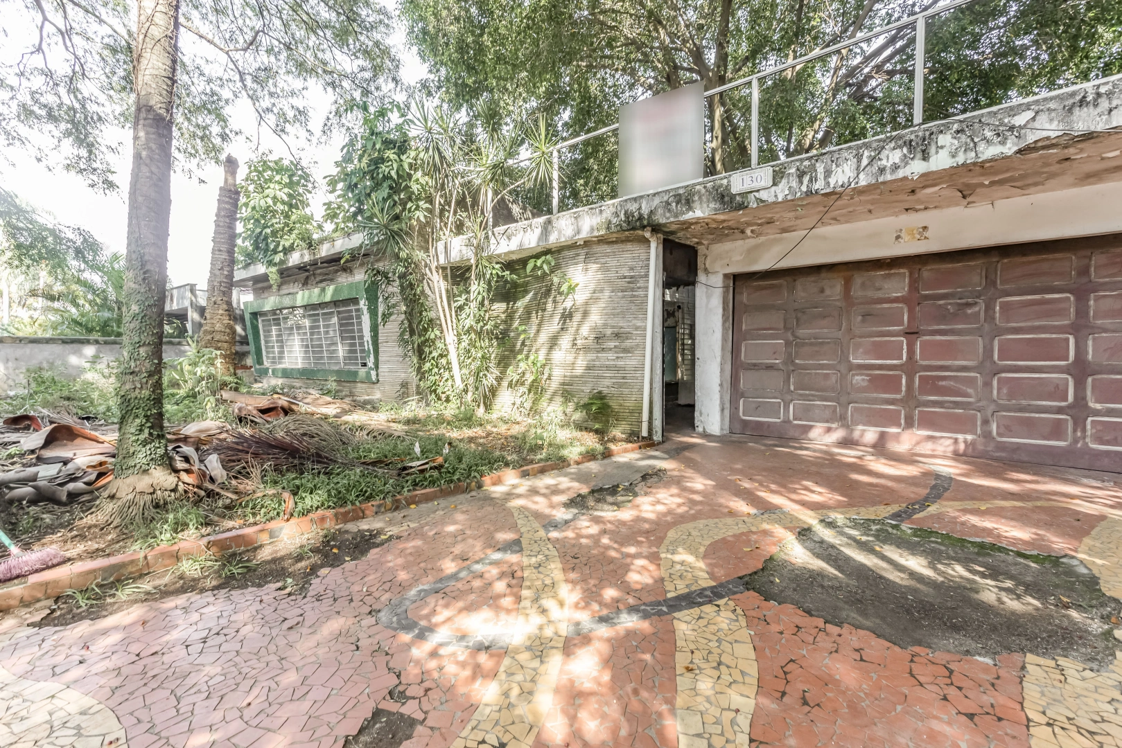 Casa para demolição em ótimo terreno - Imagem 2