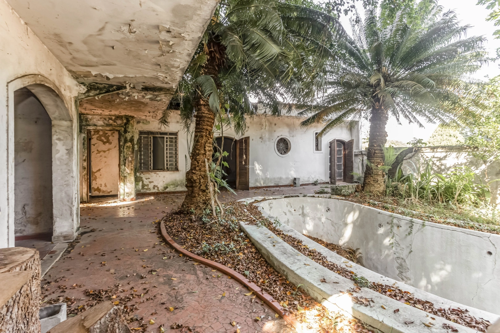 Casa para demolição em ótimo terreno - Imagem 6