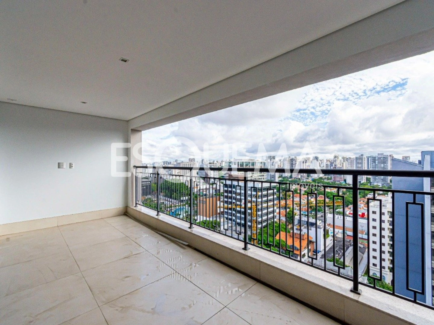 Apartamento próximo a toda a infraestrutura do bairro - Imagem 1