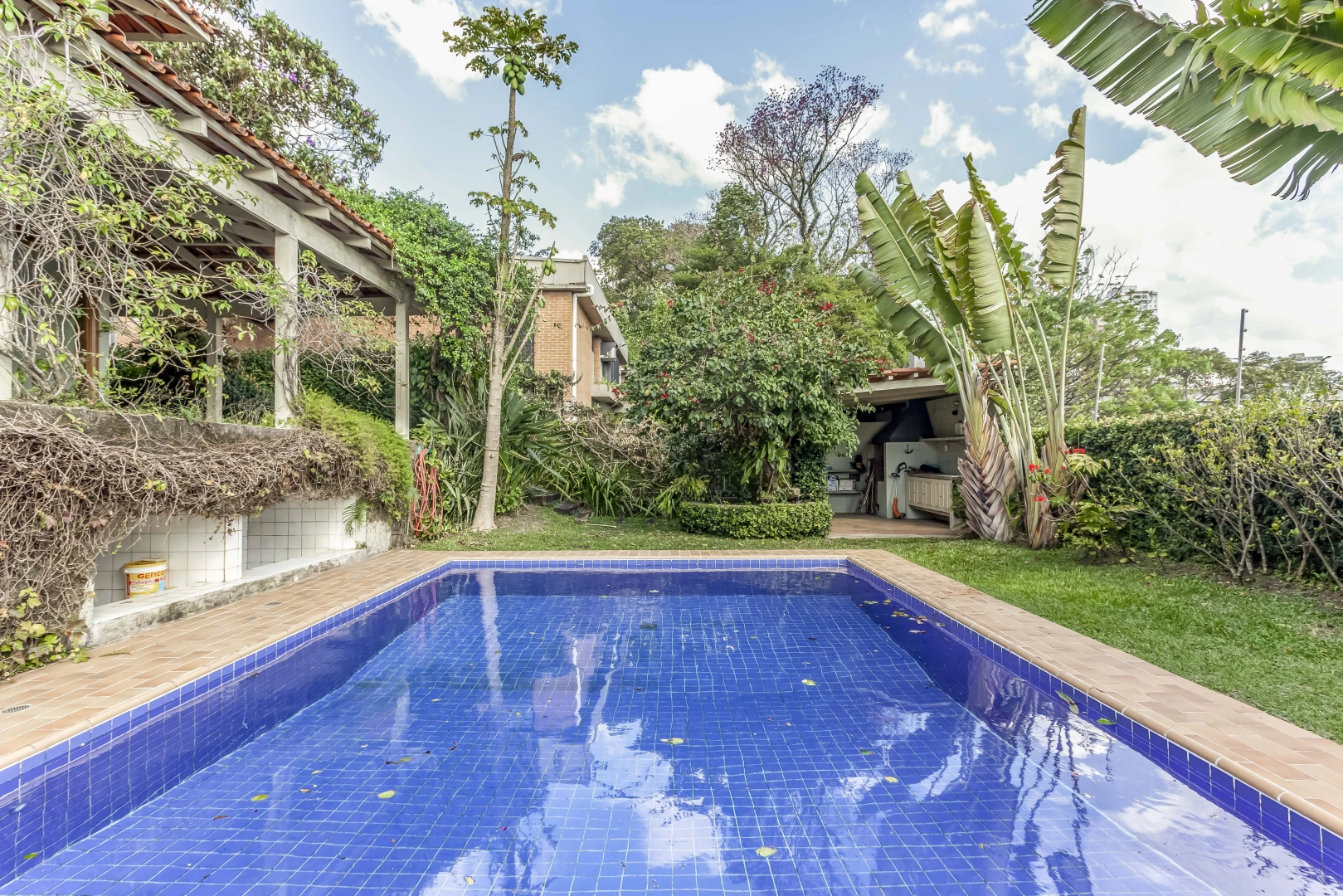 Casa em rua fechada - Imagem 15