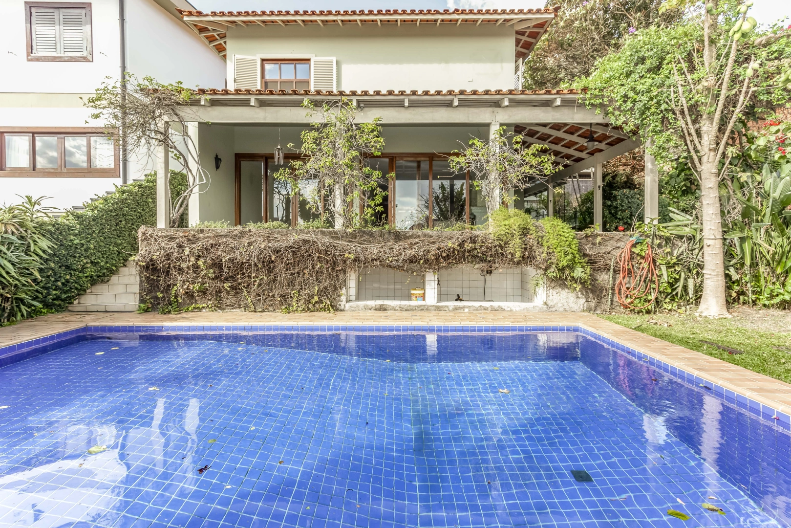 Casa em rua fechada - Imagem 1