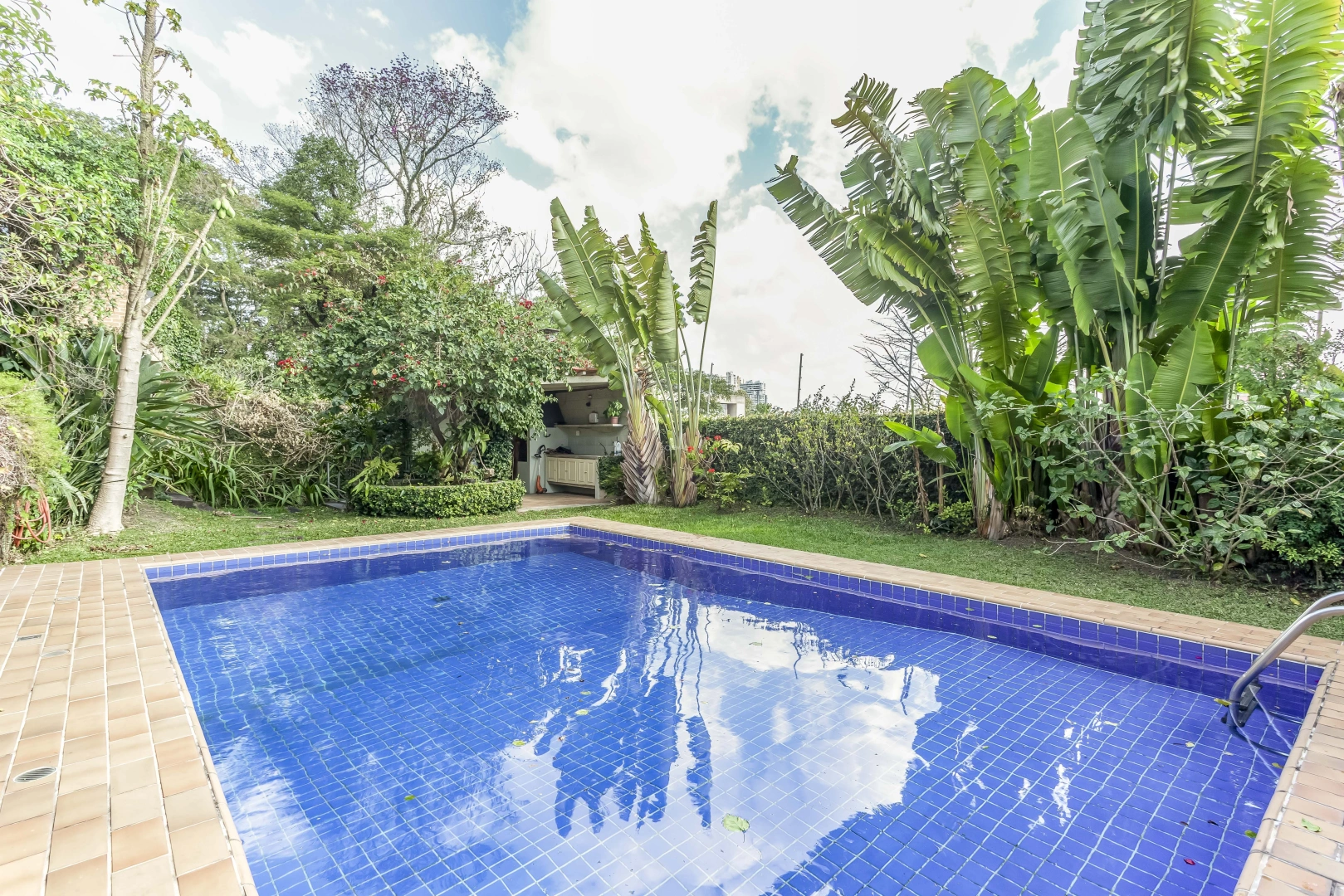Casa em rua fechada - Imagem 3