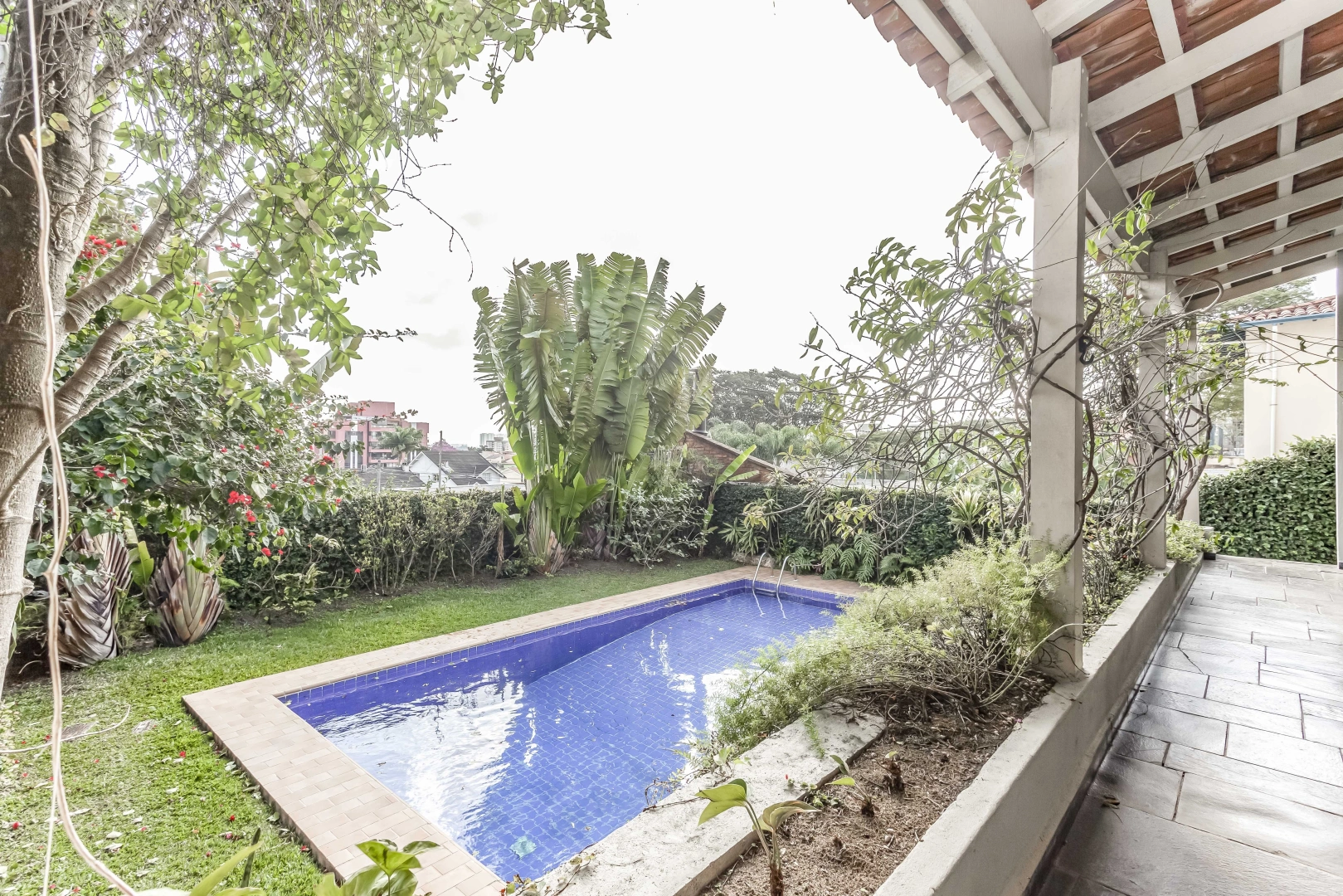 Casa em rua fechada - Imagem 4