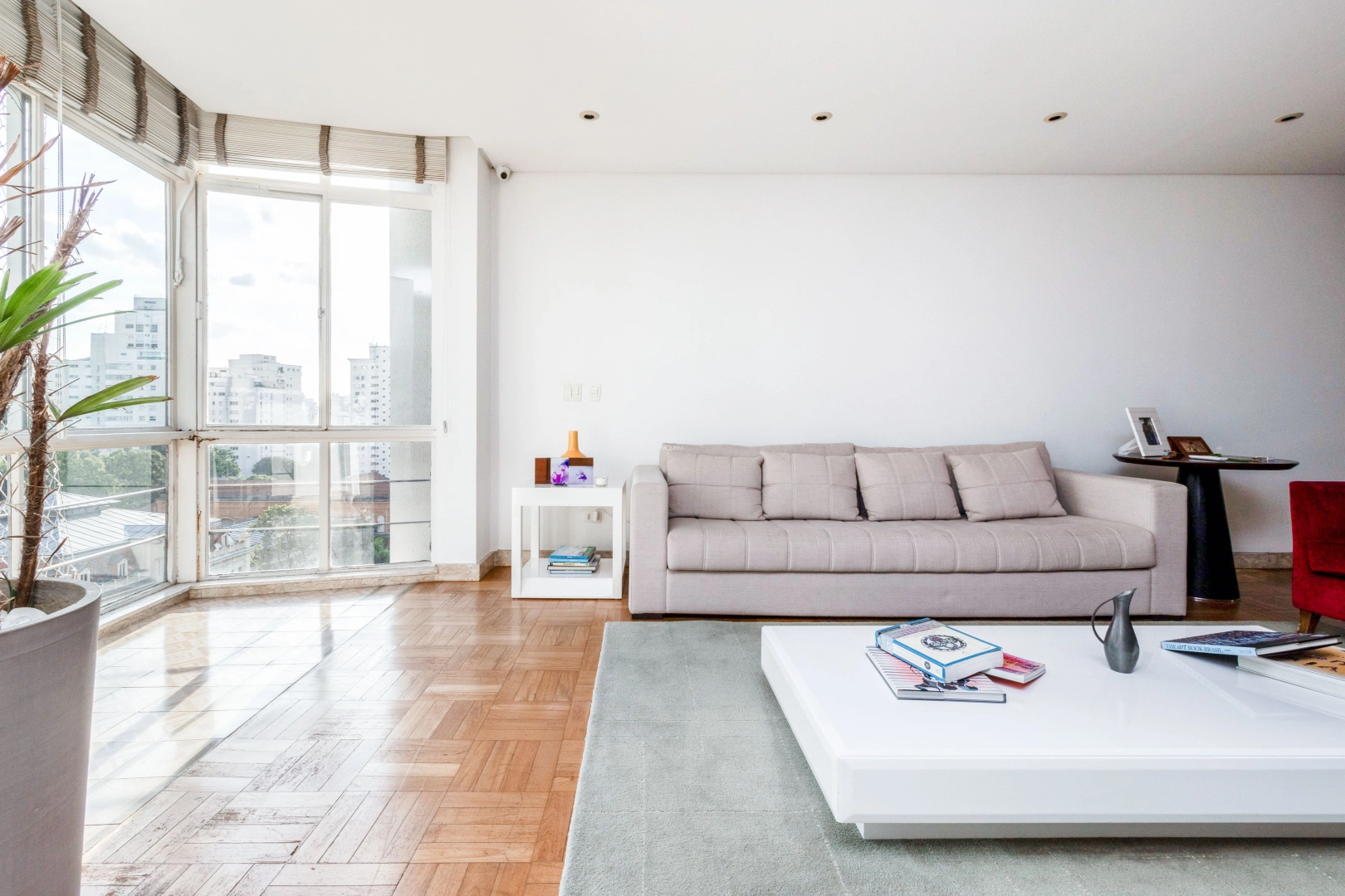 Apartamento com vista livre e iluminação natural - Imagem 10