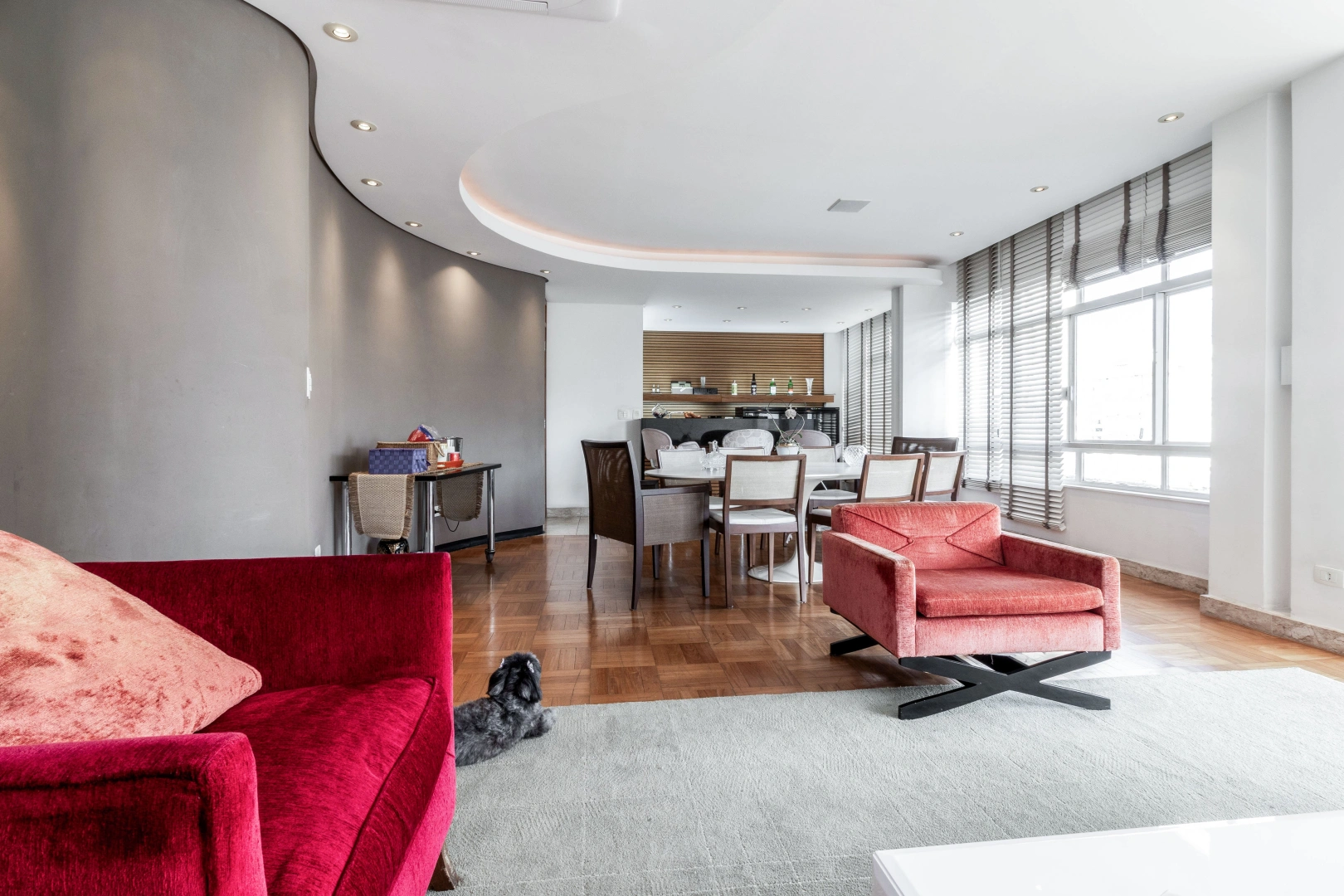 Apartamento com vista livre e iluminação natural - Imagem 6