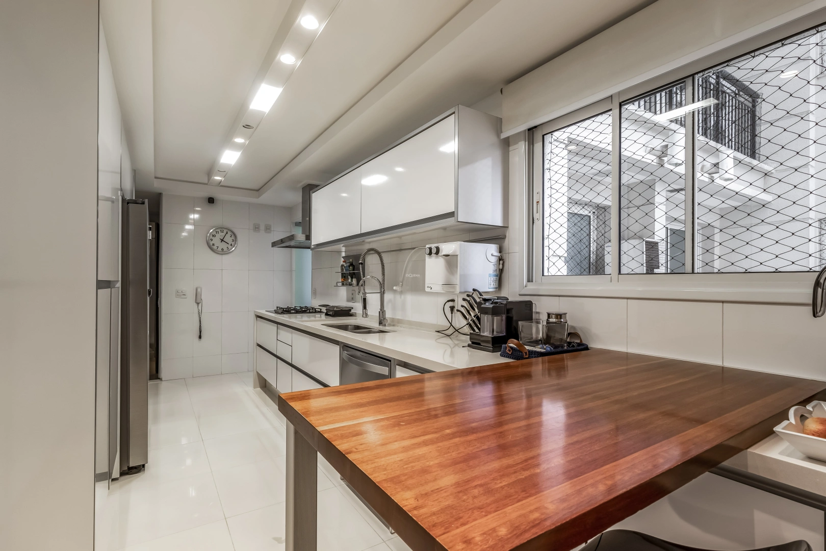 Apartamento reformado em localização ímpar - Imagem 11