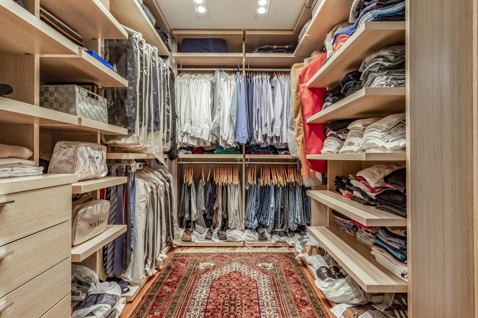 Apartamento reformado em localização ímpar - Imagem 8