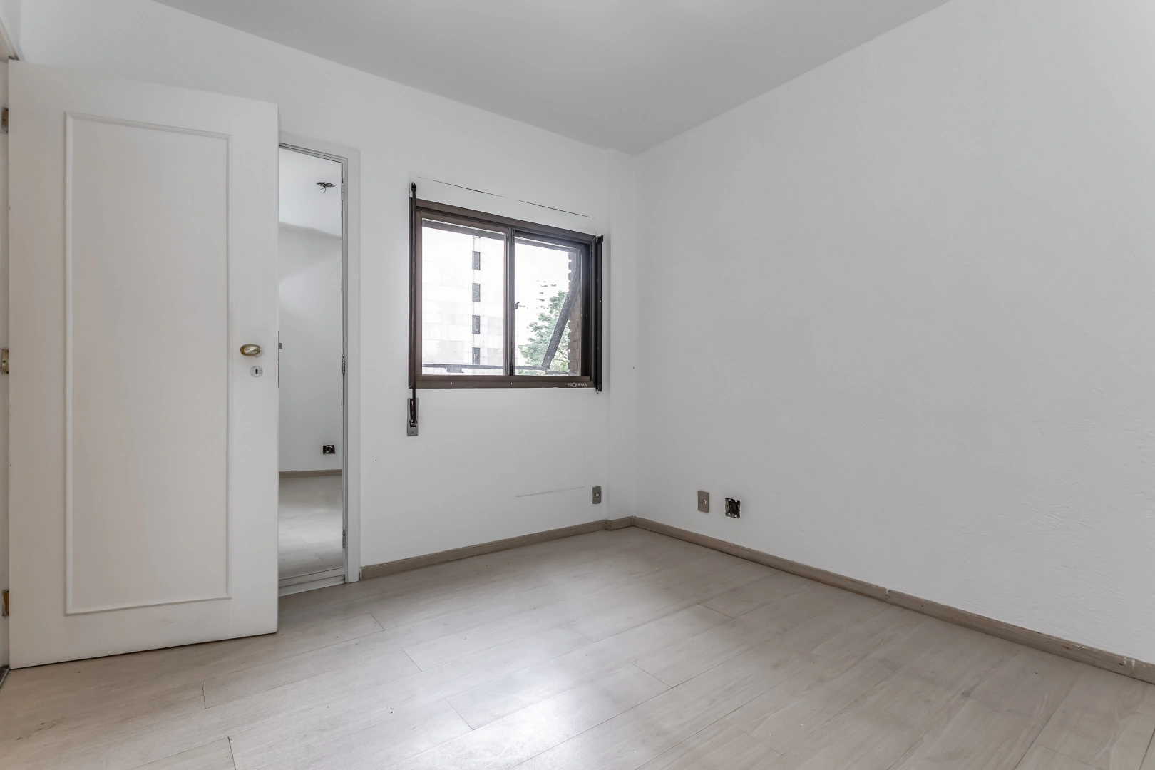 Apartamento em frente ao Clube Pinheiros - Imagem 12