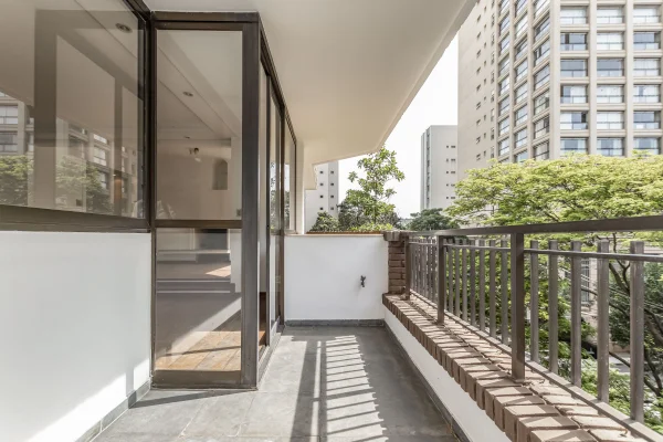 Apartamento em frente ao Clube Pinheiros