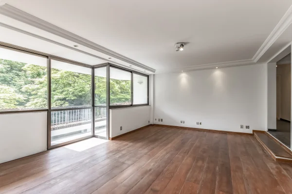Apartamento em frente ao Clube Pinheiros