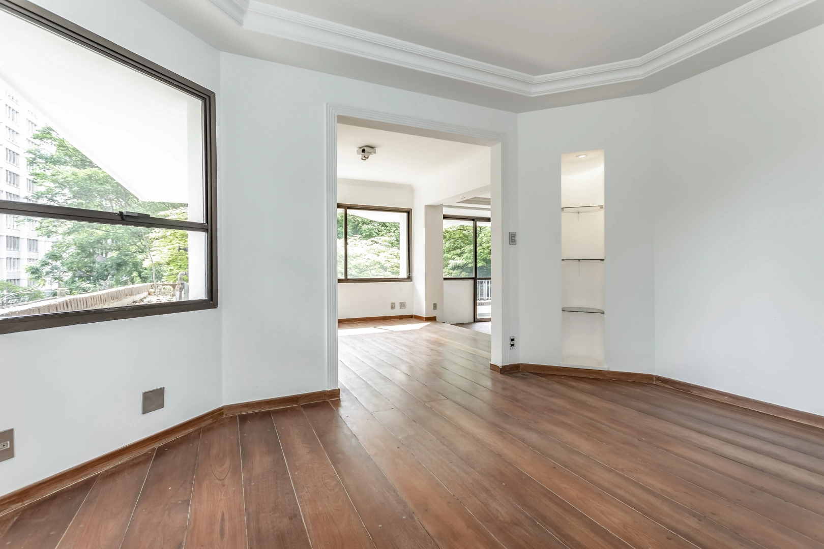 Apartamento em frente ao Clube Pinheiros - Imagem 6
