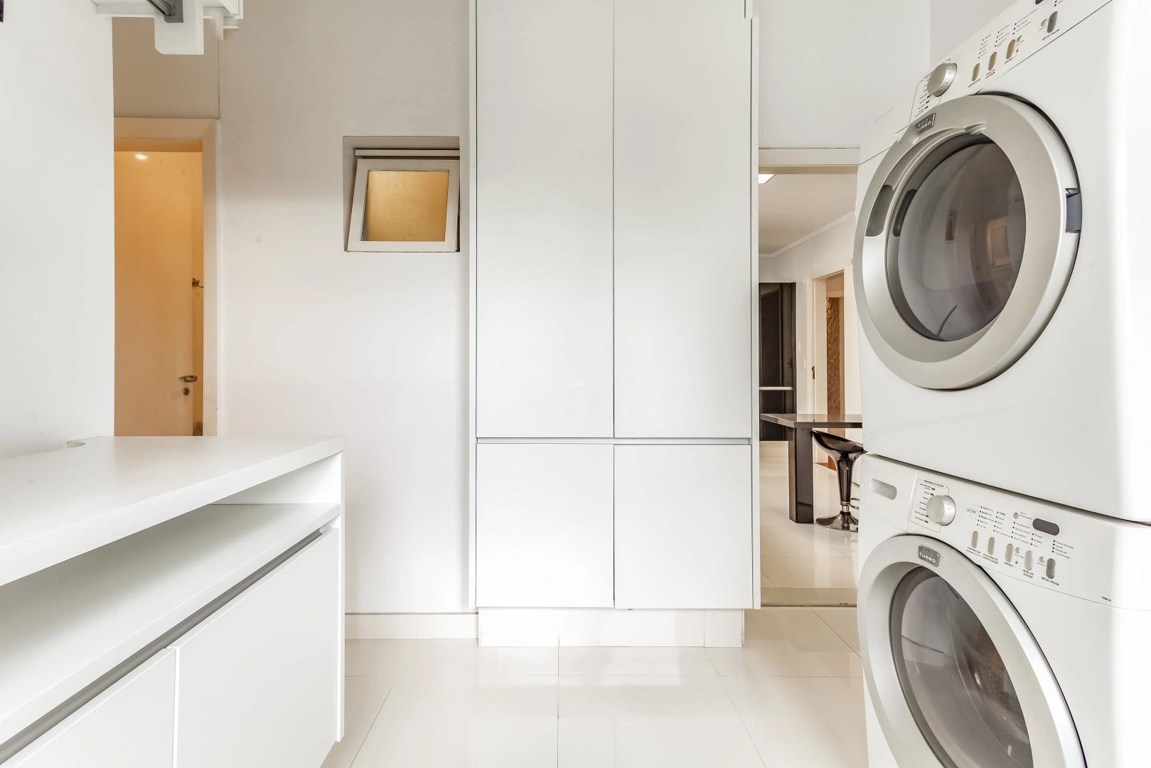 Apartamento reformado em rua cobiçada - Imagem 12