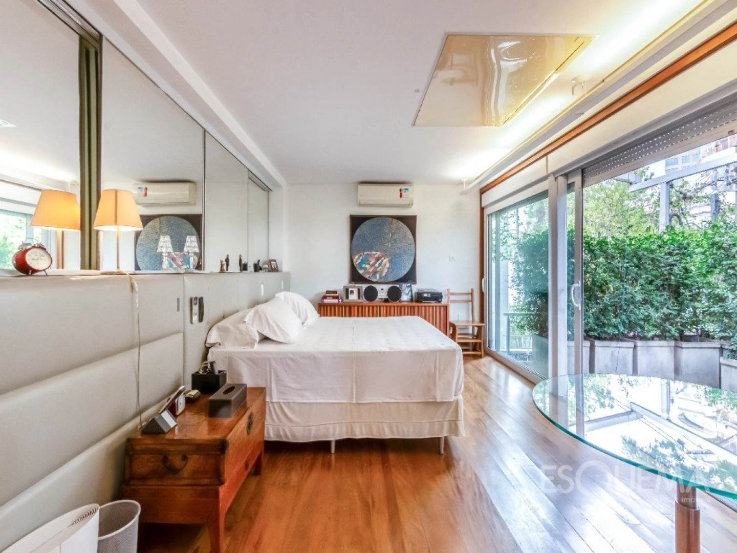 Casa vertical com reforma moderna - Imagem 13