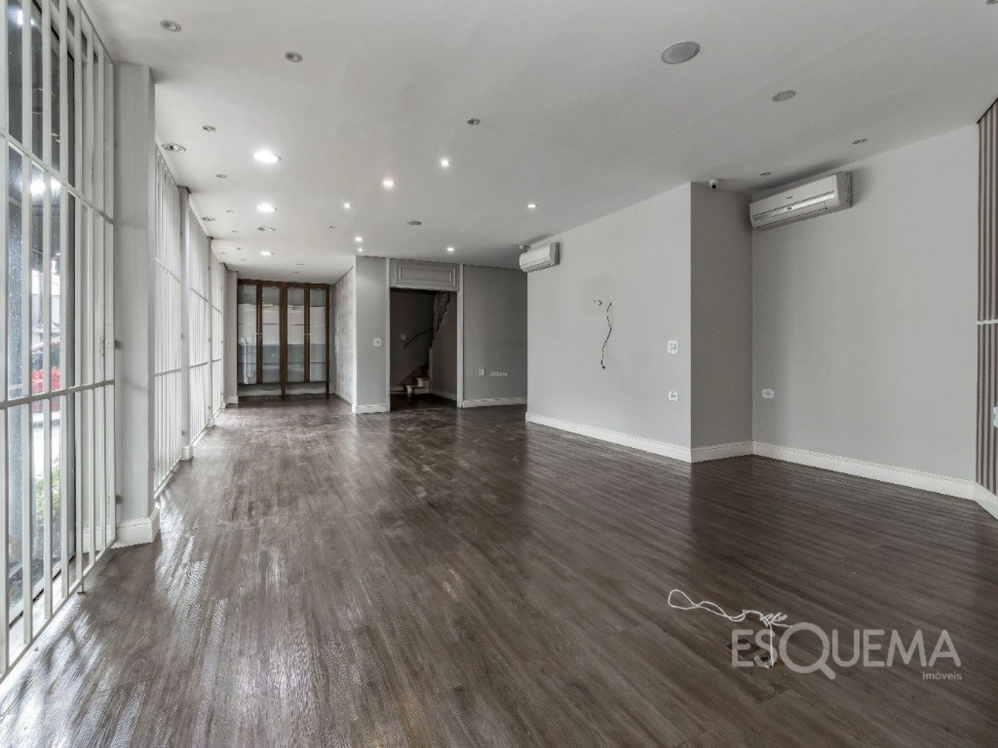 Casa comercial em localização estratégica - Imagem 13