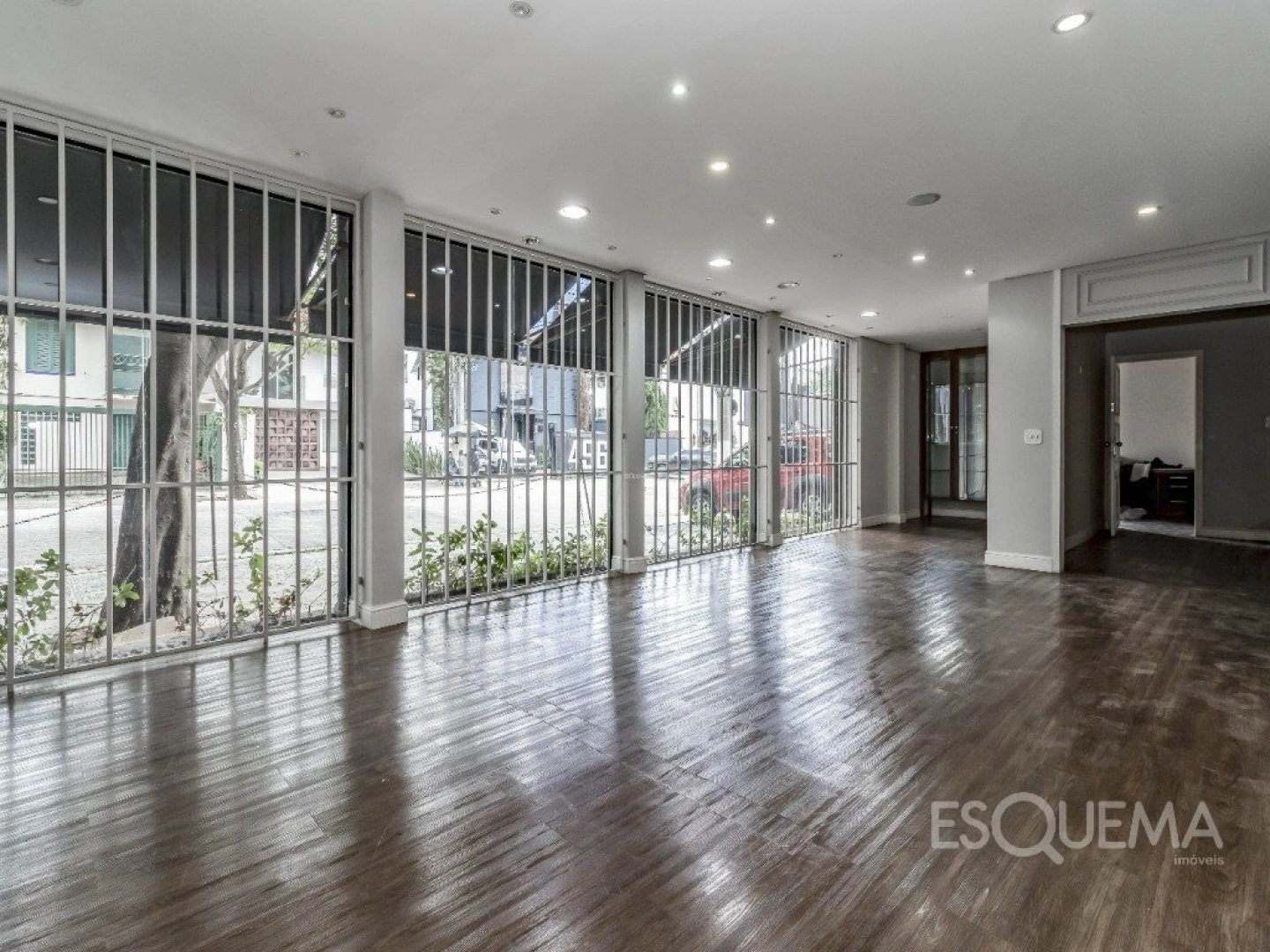 Casa comercial em localização estratégica - Imagem 3
