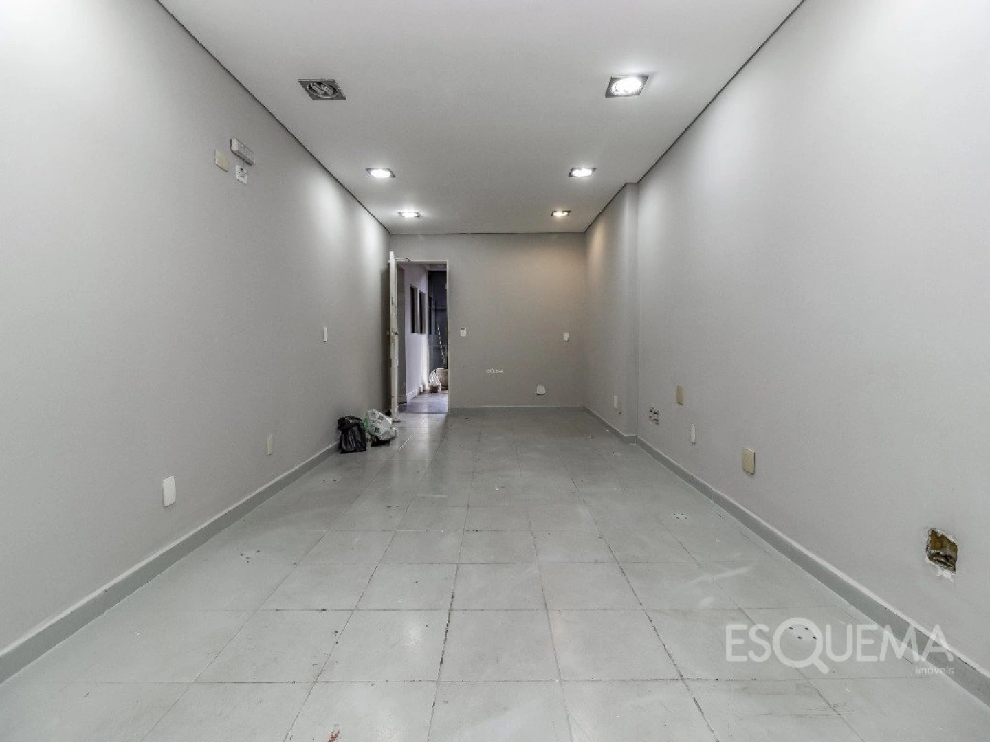 Casa comercial em localização estratégica - Imagem 6