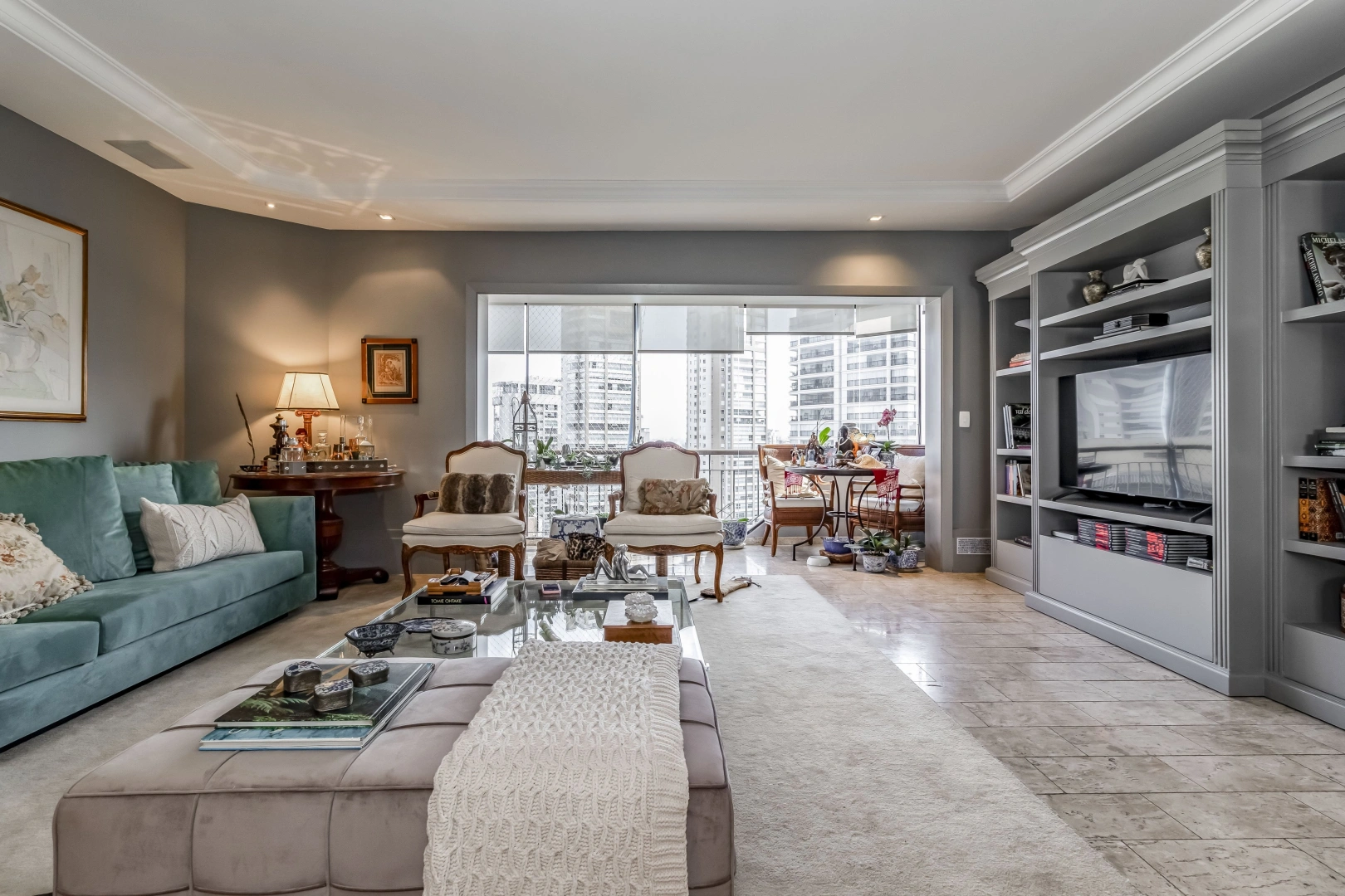 Apartamento em andar alto e em rua tranquila - Imagem 3