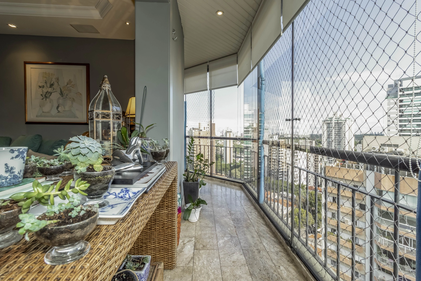 Apartamento em andar alto e em rua tranquila - Imagem 7