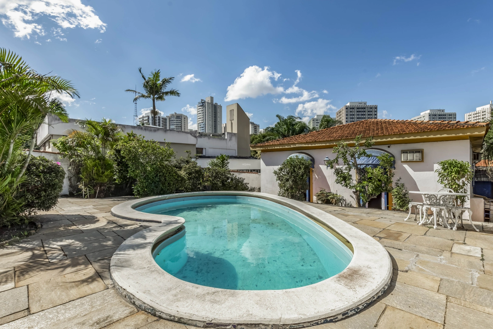 Casa para reforma - Imagem 13