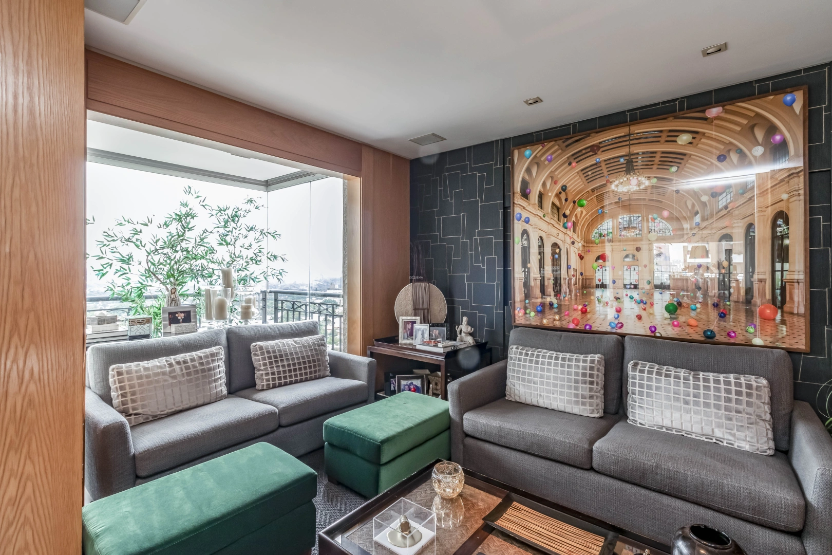 Apartamento reformado com vista privilegiada - Imagem 3