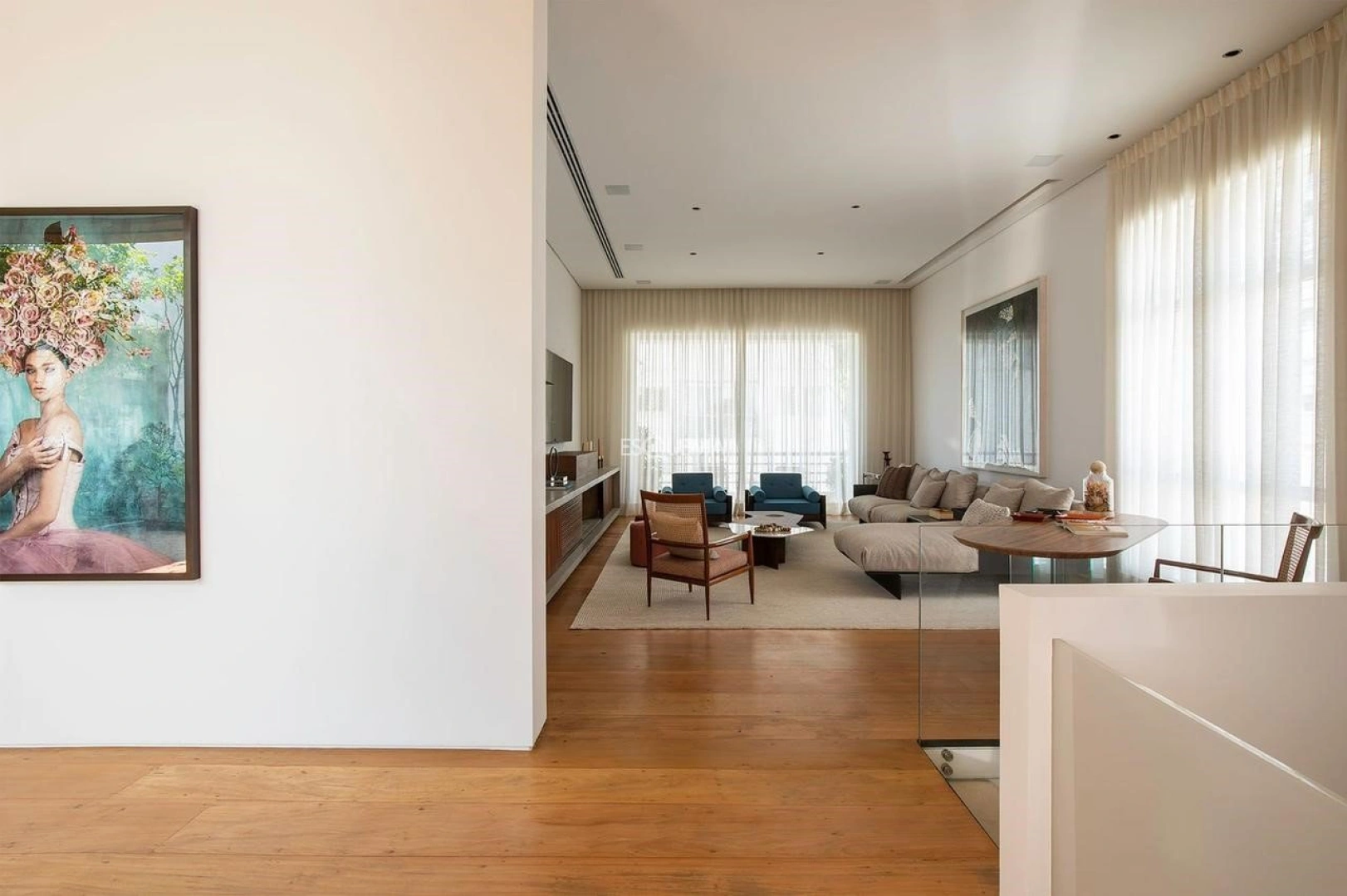 Cobertura reformada com projeto de Isay Weinfeld - Imagem 7