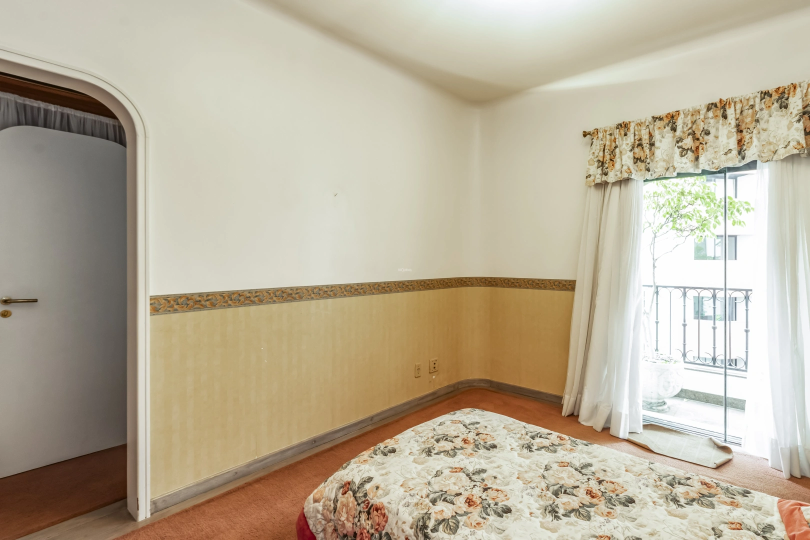 Apartamento amplo em prédio com lazer - Imagem 10