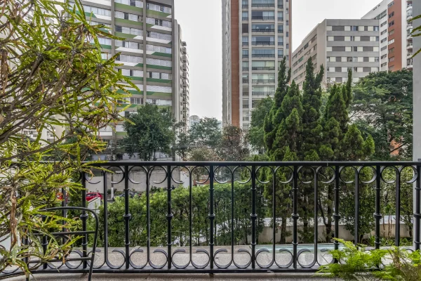 Apartamento amplo em prédio com lazer