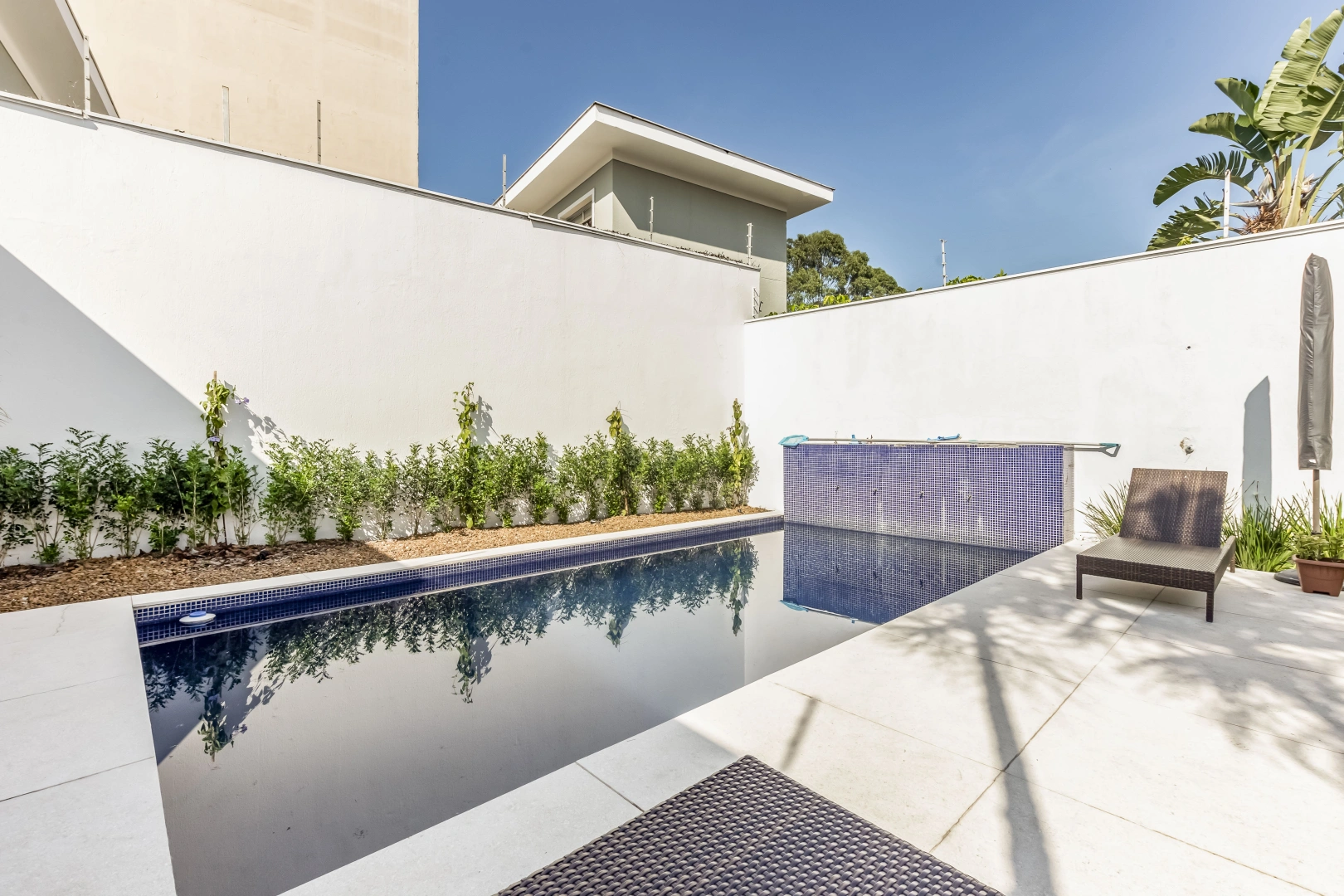 Casa ampla e bem localizada - Imagem 2