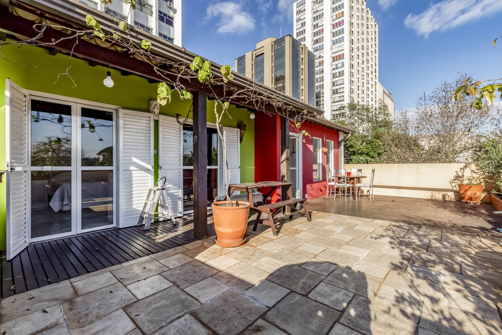 Casa em excelente localização - Imagem 1