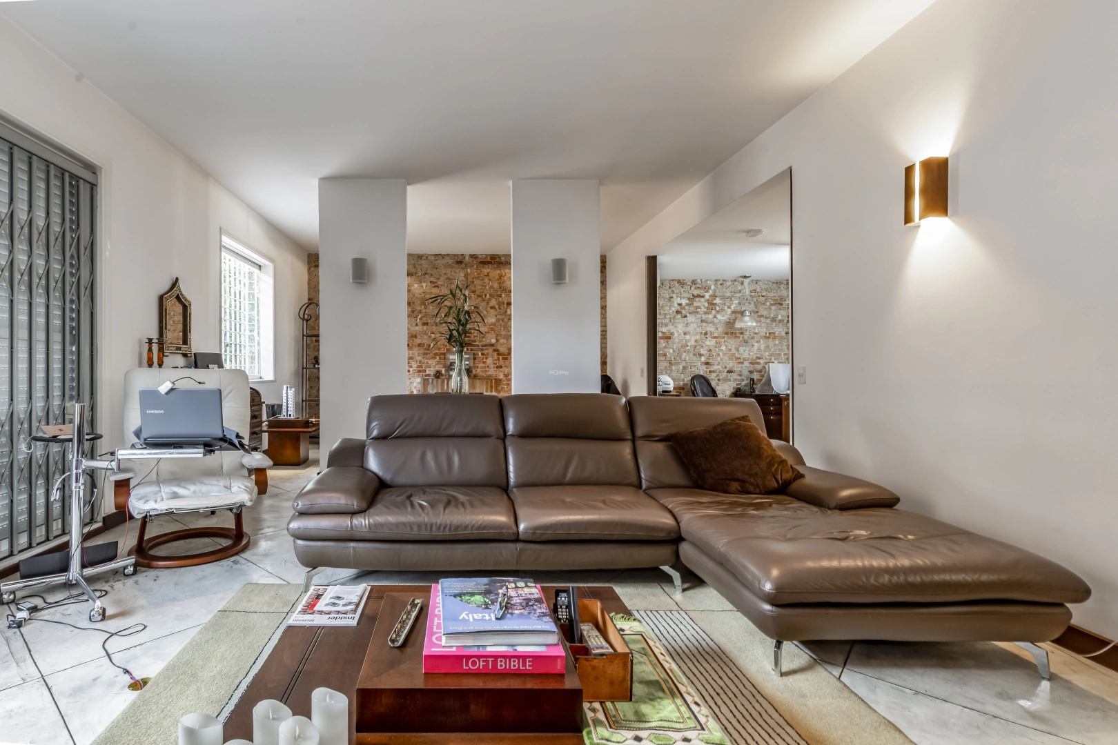 Casa em excelente localização - Imagem 6