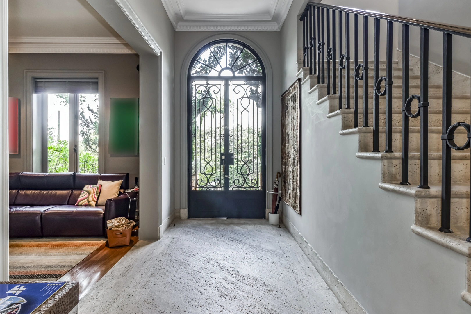 Casa com projeto Bi Chrisostomo e paisagismo - Imagem 9