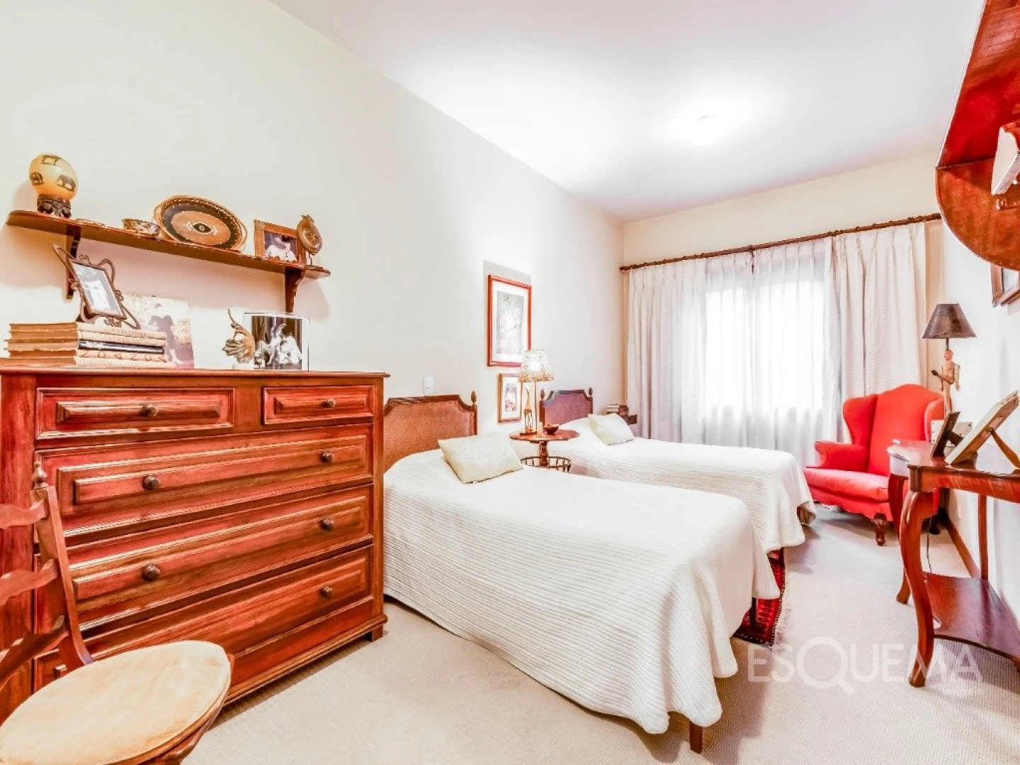Casa em excelente localização no Jardim Guedala - Imagem 8