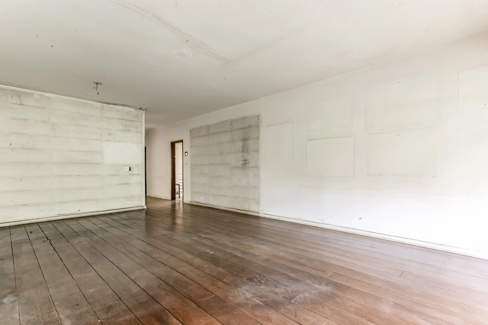 Casa comercial em terreno plano para reforma ou novo projeto no Jardim Paulista - Imagem 7