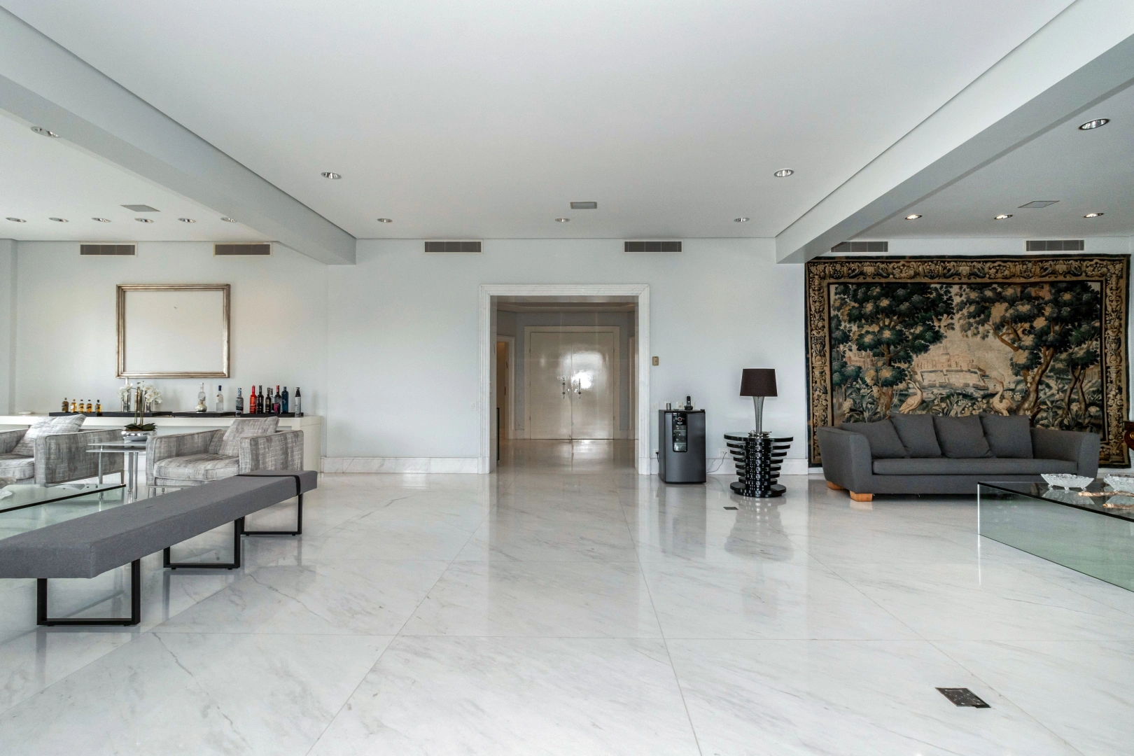 Apartamento amplo com vista para o bairro - Imagem 11