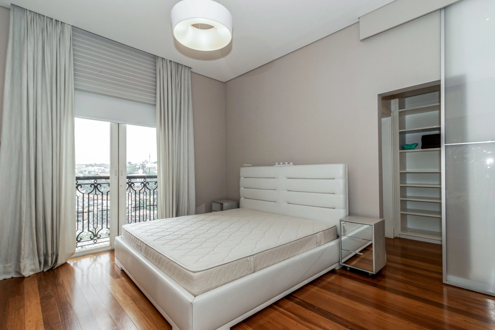Apartamento amplo com vista para o bairro - Imagem 15