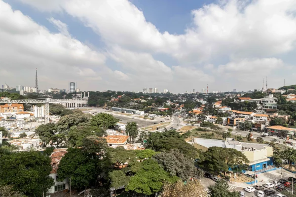 Apartamento amplo com vista para o bairro