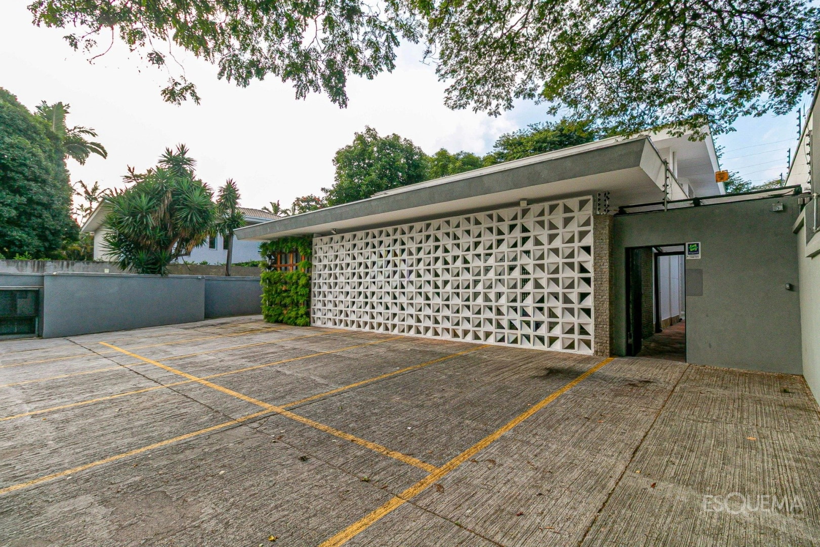 Casa comercial para reforma no Jardim América - Imagem 14
