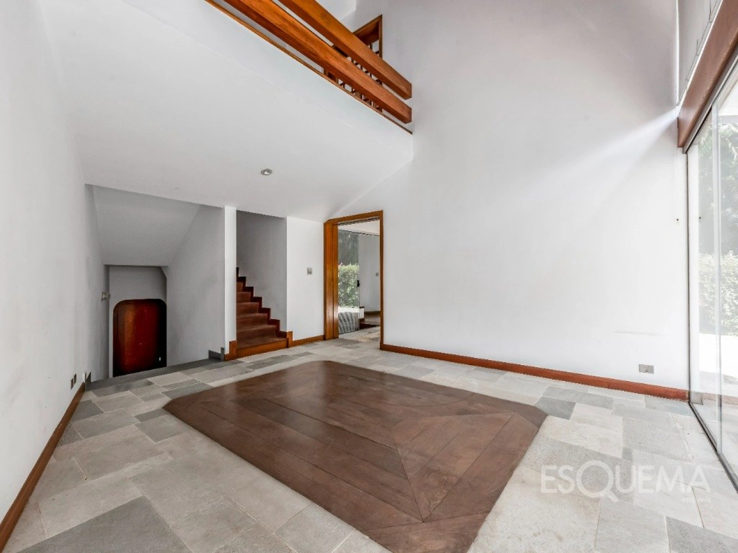 Casa bem localizada em rua tranquila - Imagem 7