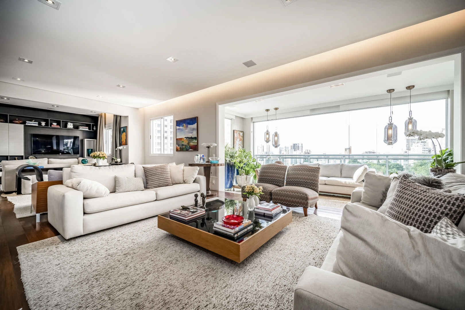Apartamento em prédio cobiçado e bem localizado - Imagem 1